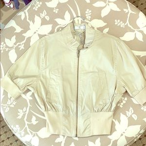 Three-quarter sleeve beige zip up